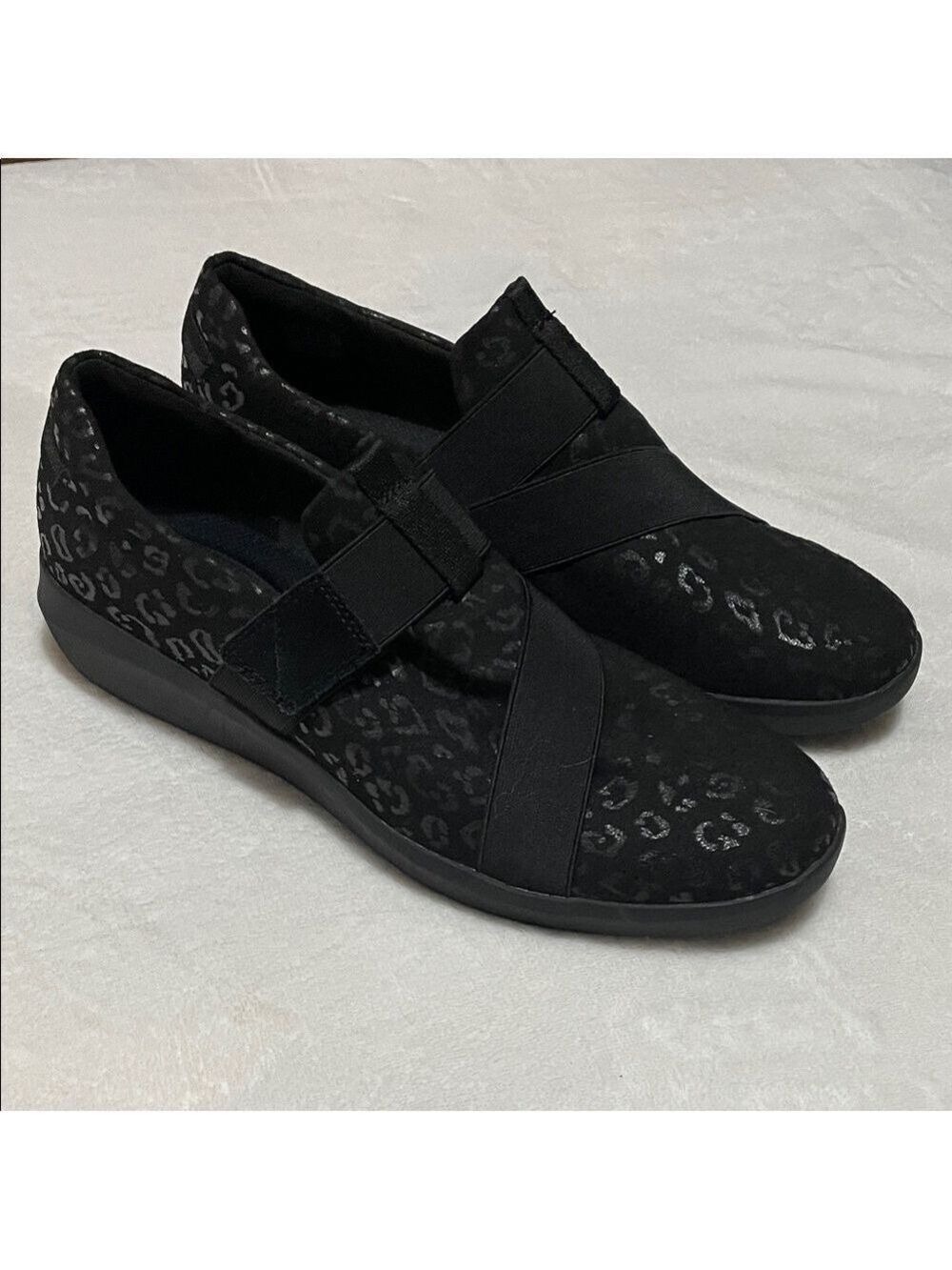 NWOB CLARKS BLACK LEOPARD PRINT WOMEN’S SLIP-ON SHOES SZ 12M
